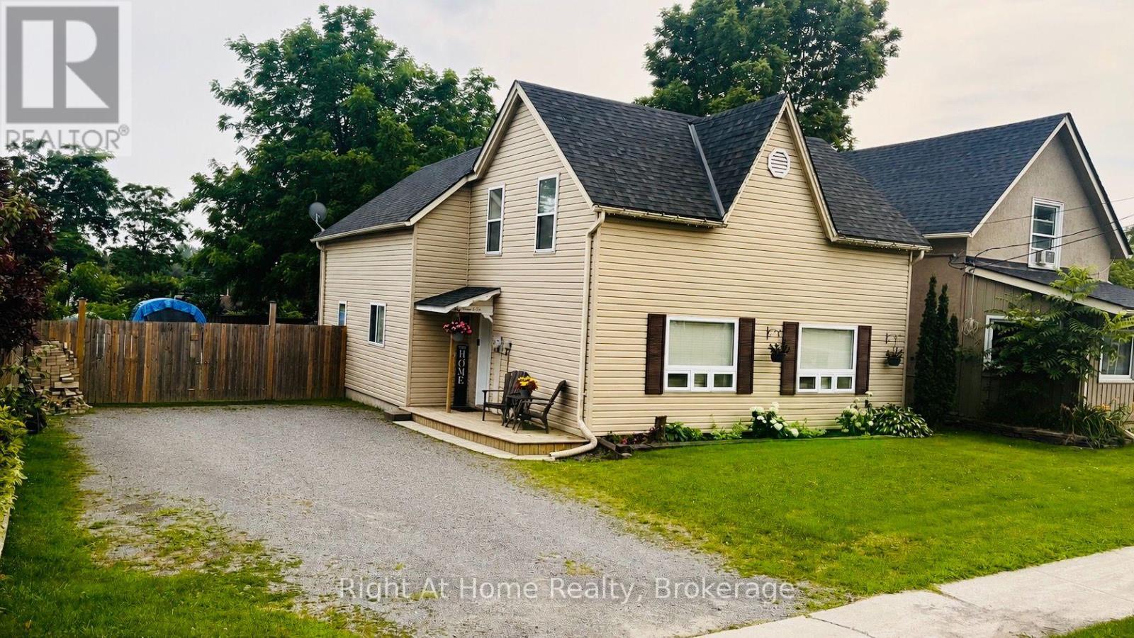 60 KING STREET E, Cramahe, Ontario