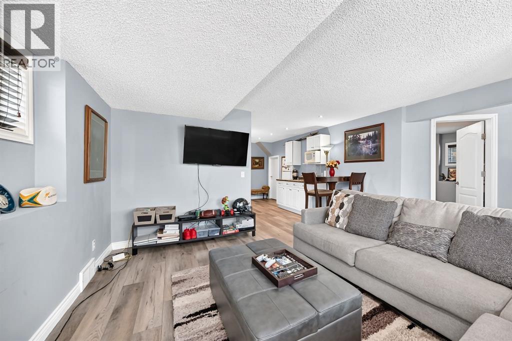 327 Sagewood Place SW, Airdrie, Alberta  T4B 3M8 - Photo 32 - A2317017