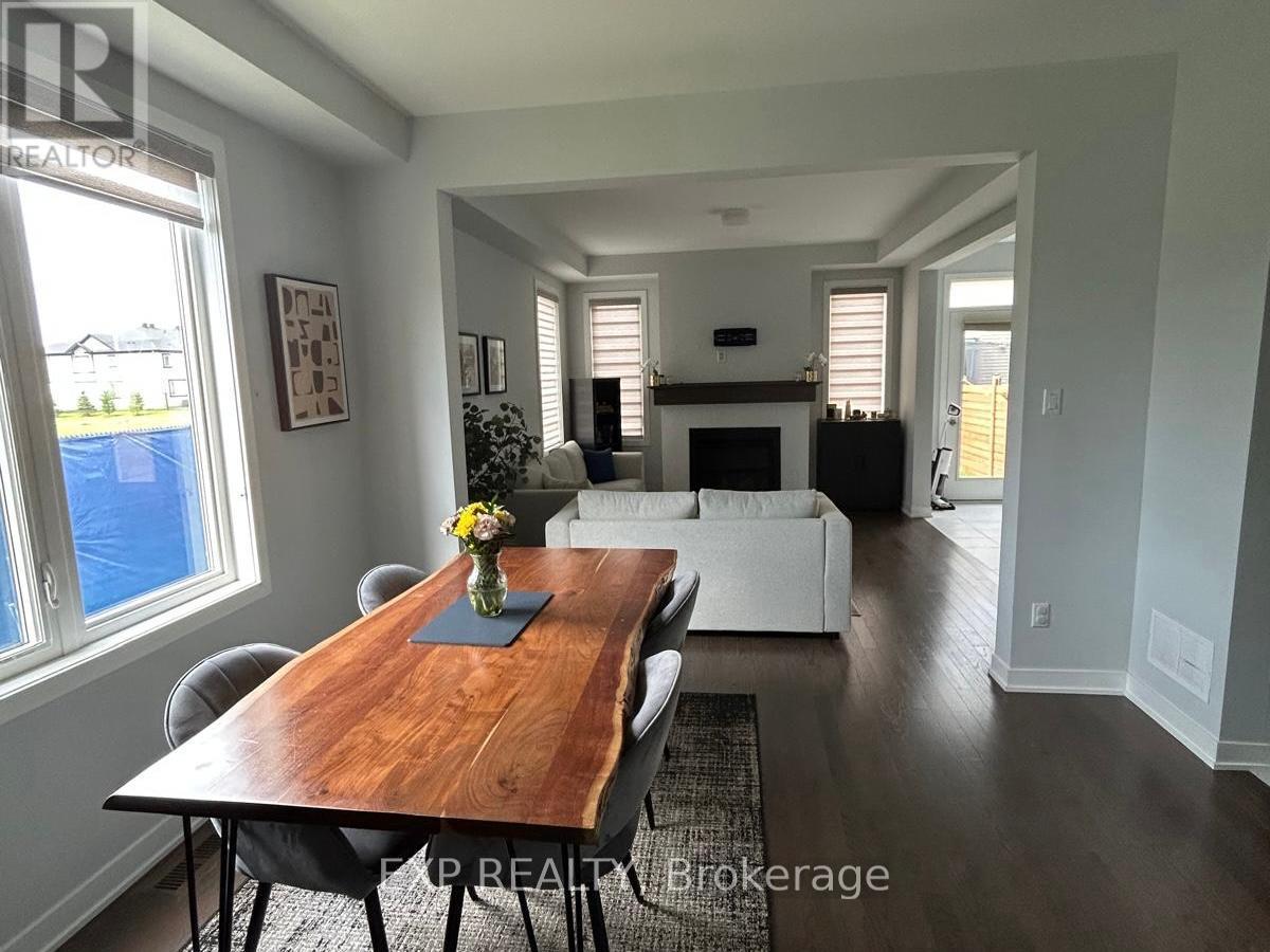1045 Curraglass Walk, Ottawa, Ontario  K2S 3A4 - Photo 4 - X13611060