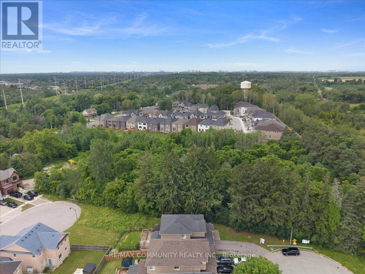 461 Rougewalk Drive, Pickering, Ontario  L1X 0A1 - Photo 48 - E13611038