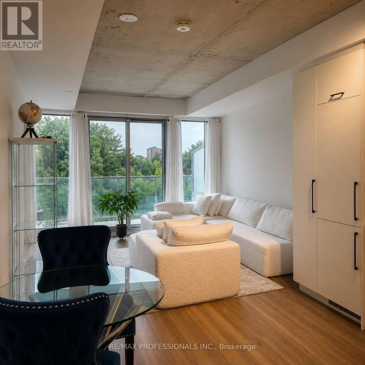 301 - 689 The Queensway Street, Toronto, Ontario  M8Y 1L1 - Photo 6 - W13611066