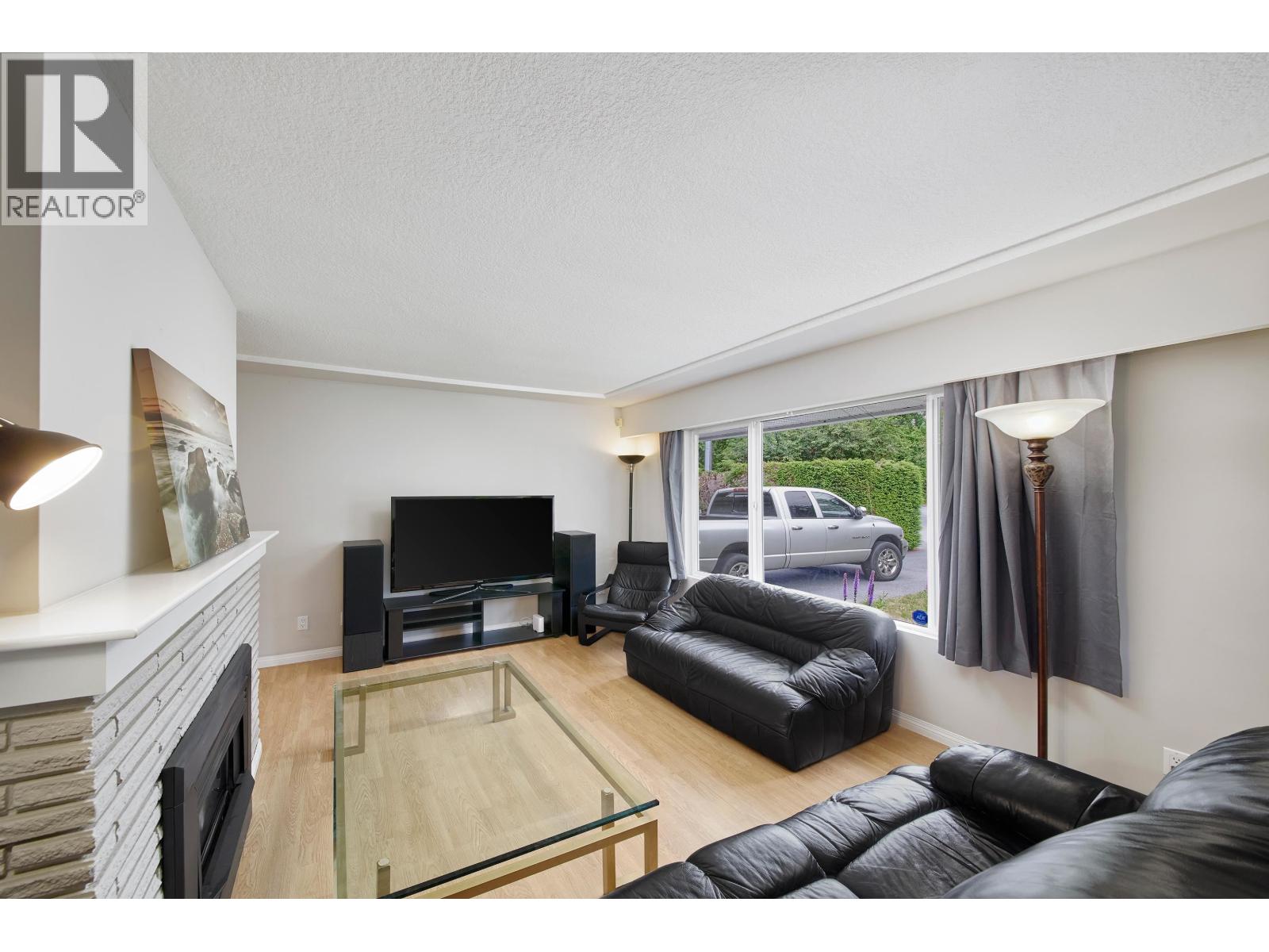 12209 Skillen Street, Maple Ridge, British Columbia  V2X 4X4 - Photo 6 - R3150015