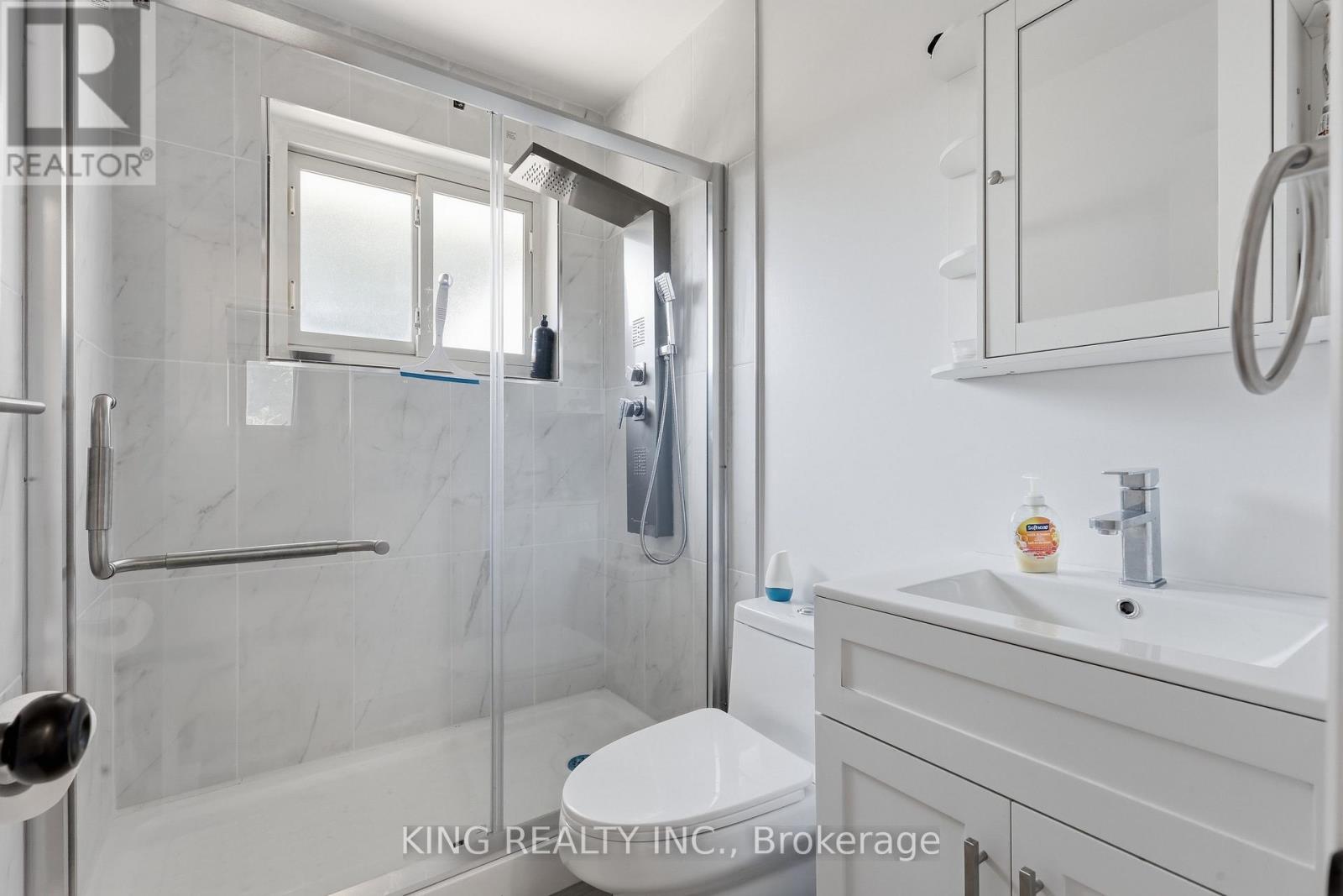 5 Alderbury Crescent, Brampton, Ontario  L6T 1P5 - Photo 10 - W13611070