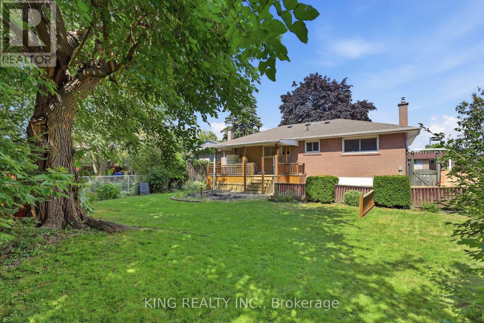 5 Alderbury Crescent, Brampton, Ontario  L6T 1P5 - Photo 11 - W13611070