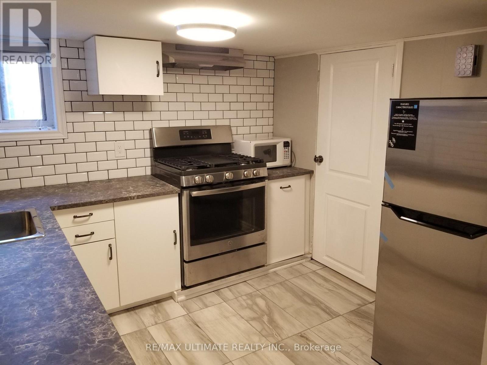 Lower - 1133 Dufferin Street, Toronto, Ontario  M6H 4B7 - Photo 2 - W13611082