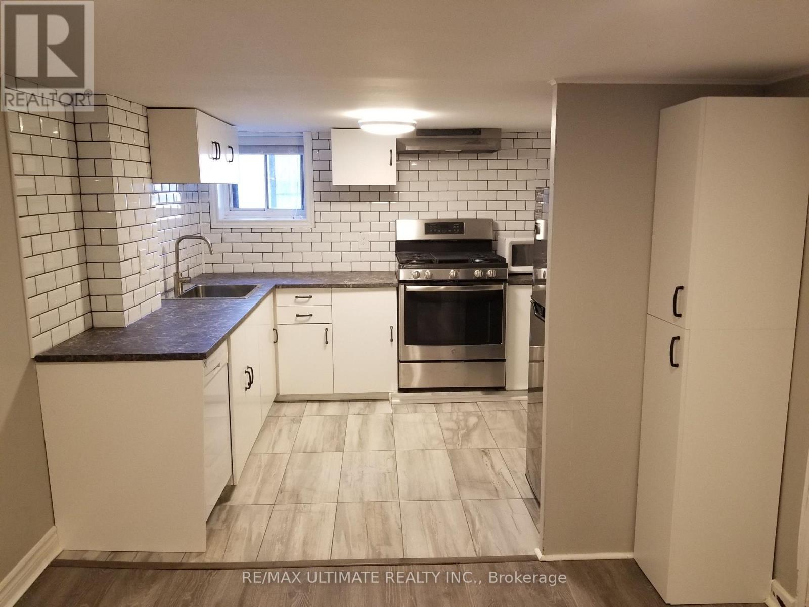Lower - 1133 Dufferin Street, Toronto, Ontario  M6H 4B7 - Photo 3 - W13611082