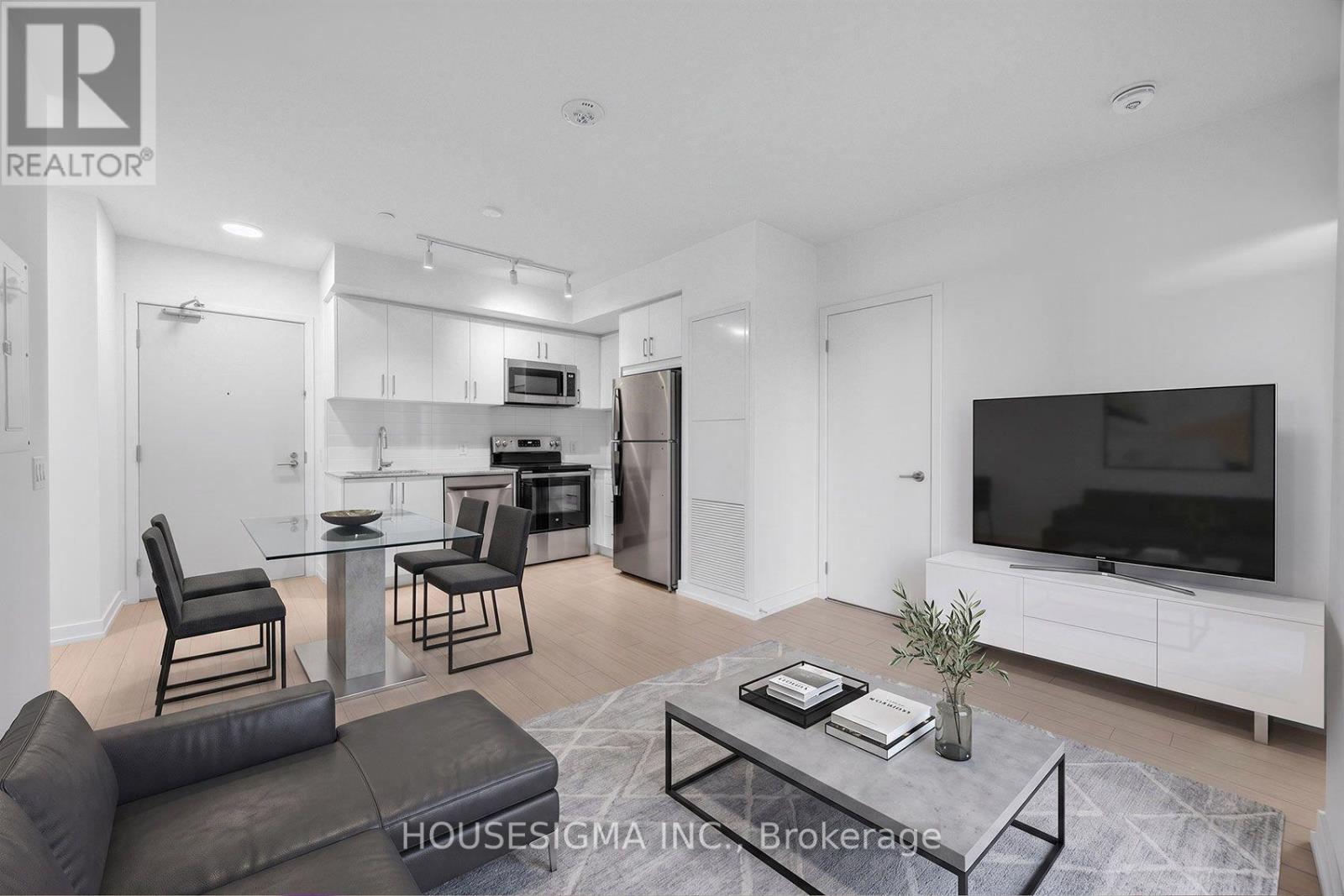 607 - 4010 Eglinton Avenue W, Toronto, Ontario  M9A 4M2 - Photo 2 - W13499356