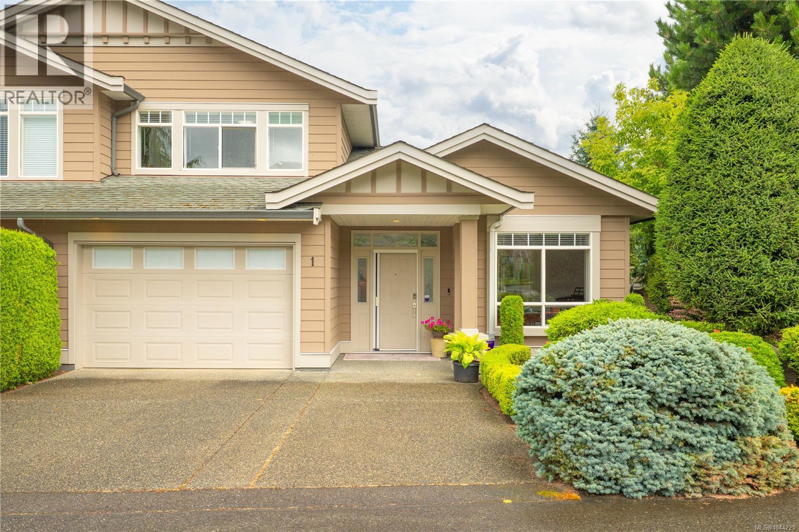 1 500 Russell Rd, Ladysmith, British Columbia