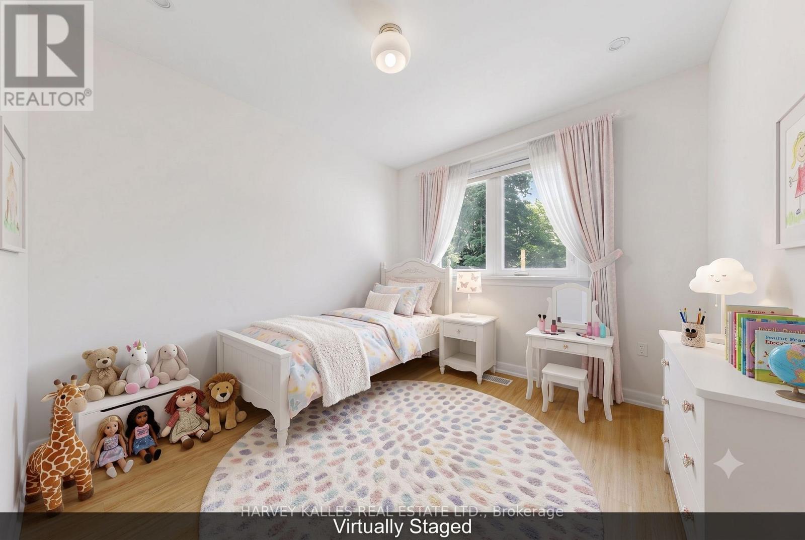 87 Combe Avenue, Toronto, Ontario  M3H 4J6 - Photo 17 - C13523354