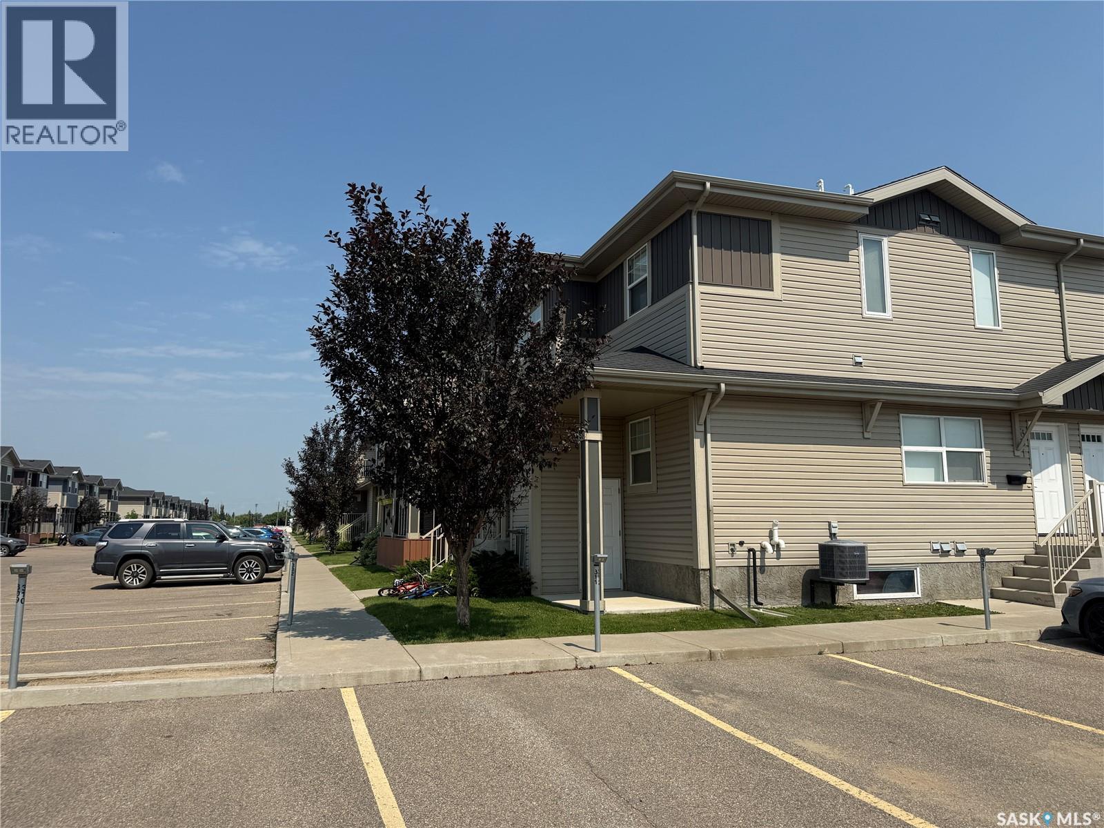 331 100 Chaparral Boulevard, Martensville, Saskatchewan  S0K 0A2 - Photo 2 - SK043827