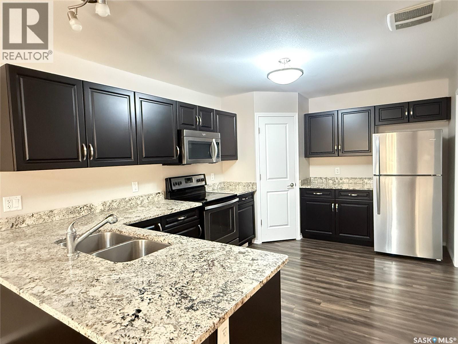 331 100 Chaparral Boulevard, Martensville, Saskatchewan  S0K 0A2 - Photo 4 - SK043827