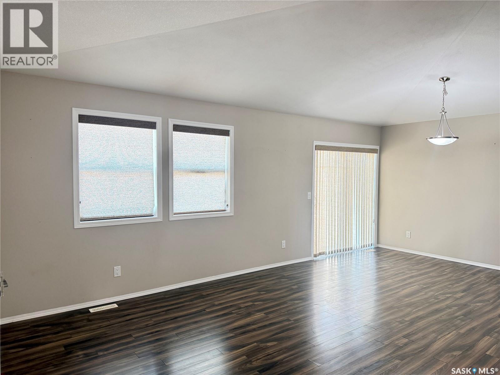 331 100 Chaparral Boulevard, Martensville, Saskatchewan  S0K 0A2 - Photo 7 - SK043827