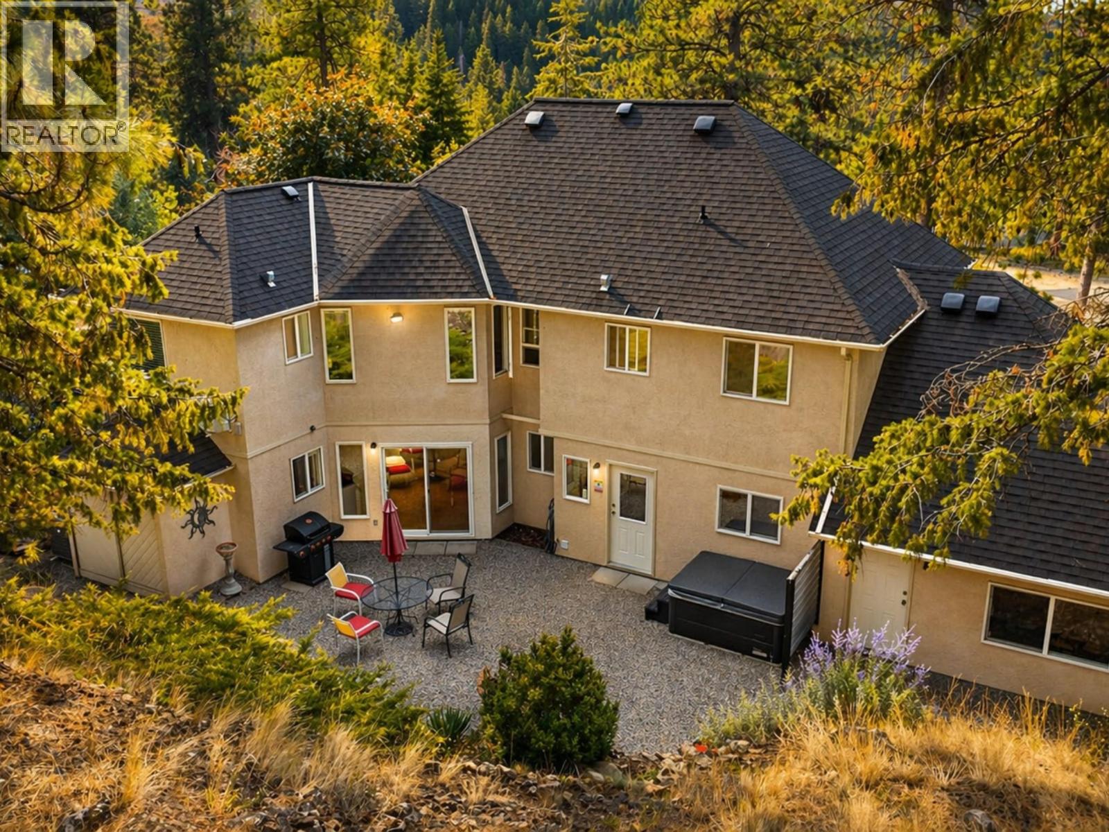 115 Par Boulevard, Kaleden, British Columbia  V0H 1K0 - Photo 2 - 10384307