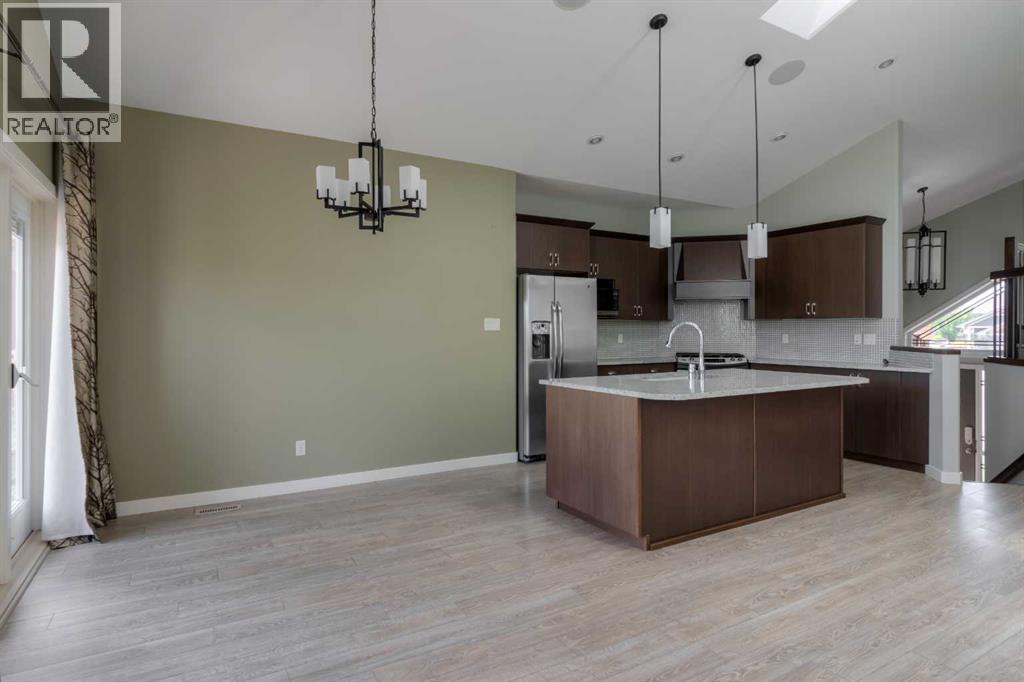 140 Blackwolf Way N, Lethbridge, Alberta  T1H 6V9 - Photo 17 - A2297688