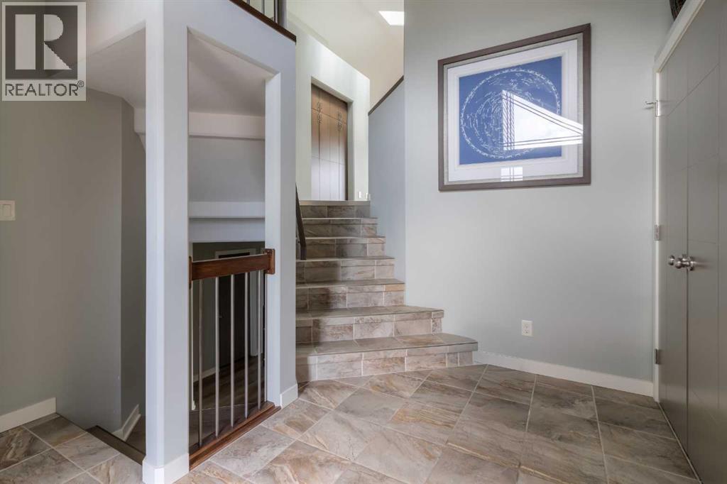 140 Blackwolf Way N, Lethbridge, Alberta  T1H 6V9 - Photo 4 - A2297688
