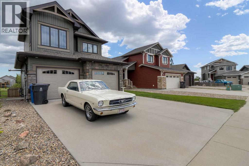 140 Blackwolf Way N, Lethbridge, Alberta  T1H 6V9 - Photo 3 - A2297688