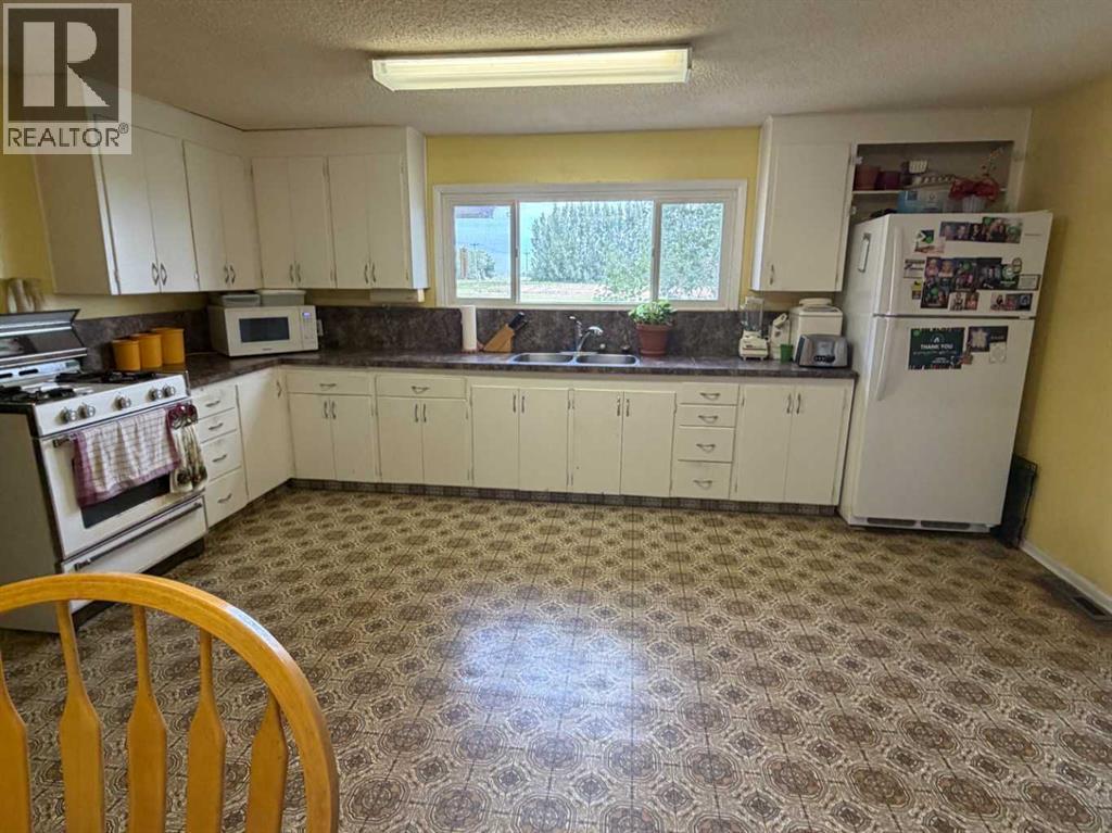 94007 Rge Rd 164, Rural Taber, Alberta  T1G 2C6 - Photo 9 - A2329518