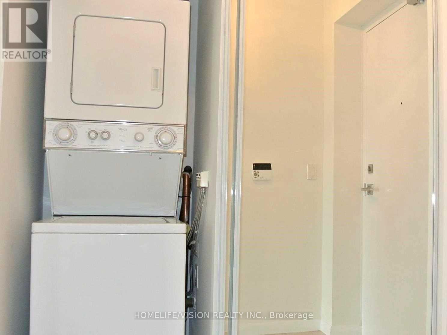 2107 - 832 Bay Street, Toronto, Ontario  M5S 1Z6 - Photo 9 - C13611120