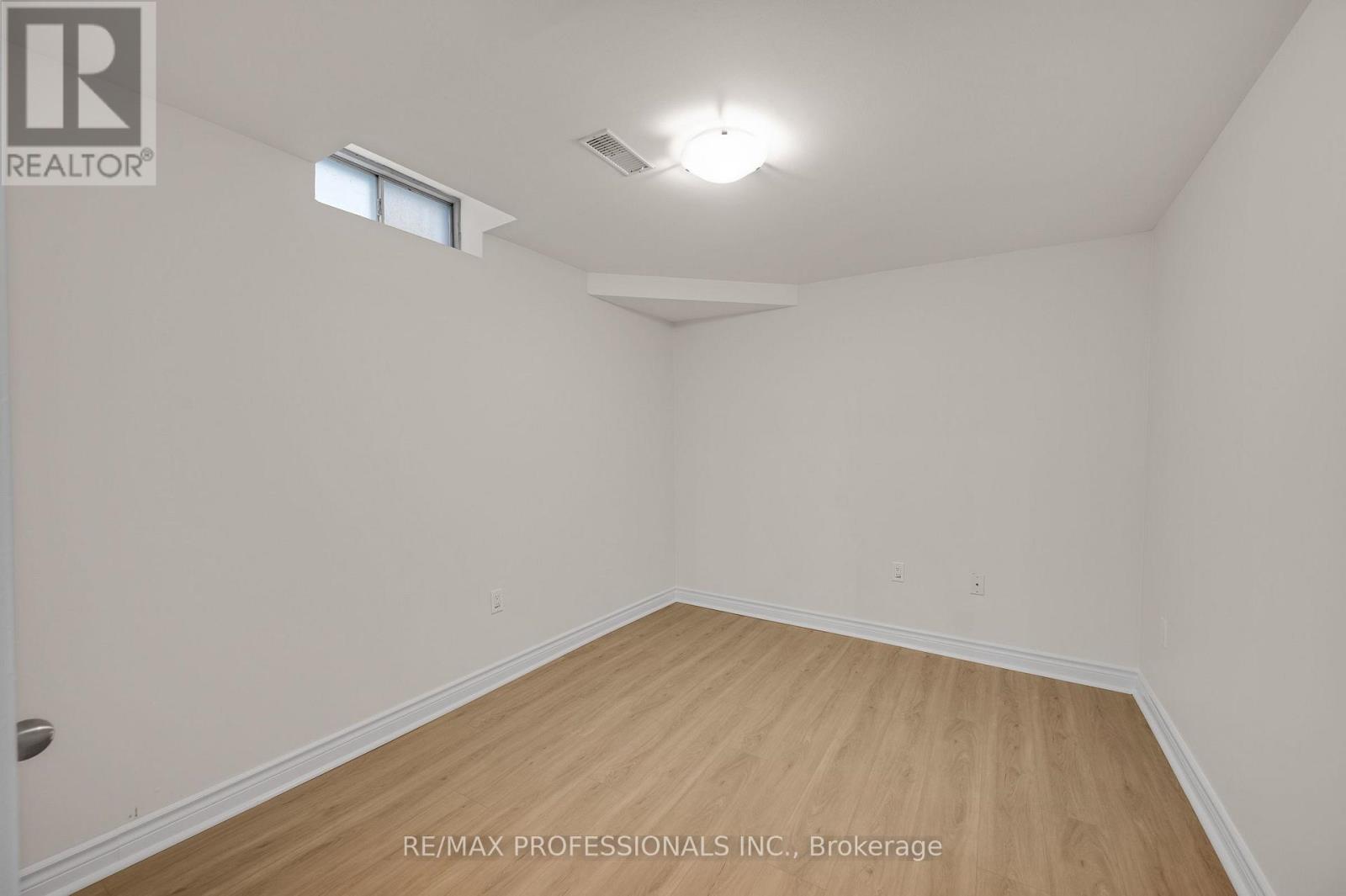 Bsmt - 2900 Tradewind Drive, Mississauga, Ontario  L5N 6L2 - Photo 14 - W13611108