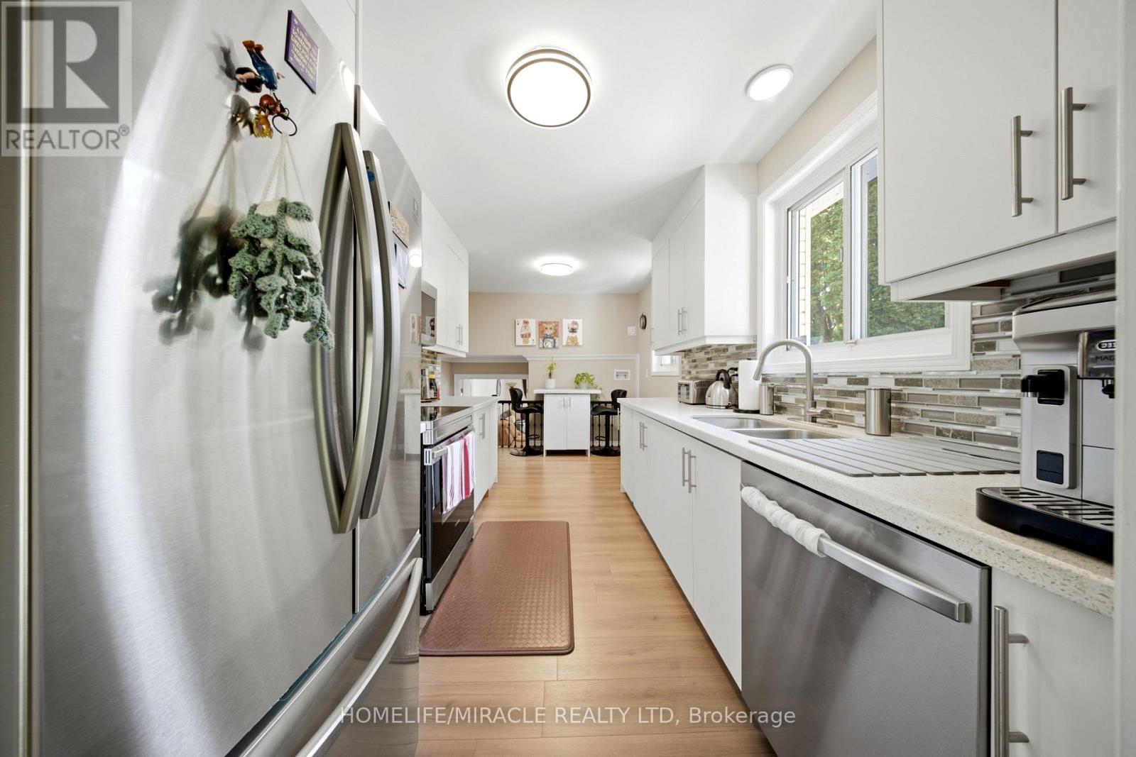 1612 Wavell Crescent, Mississauga, Ontario  L4X 1X1 - Photo 7 - W13288604