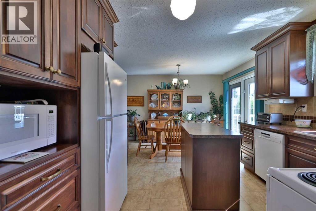 4407 66 Street, Camrose, Alberta  T4V 2S6 - Photo 14 - A2330479