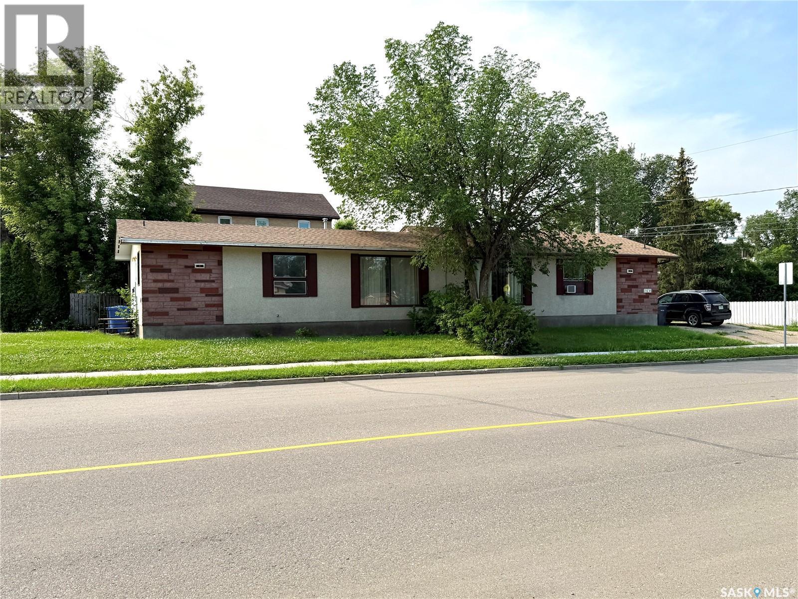 A/B 1491 98th STREET, North Battleford, Saskatchewan