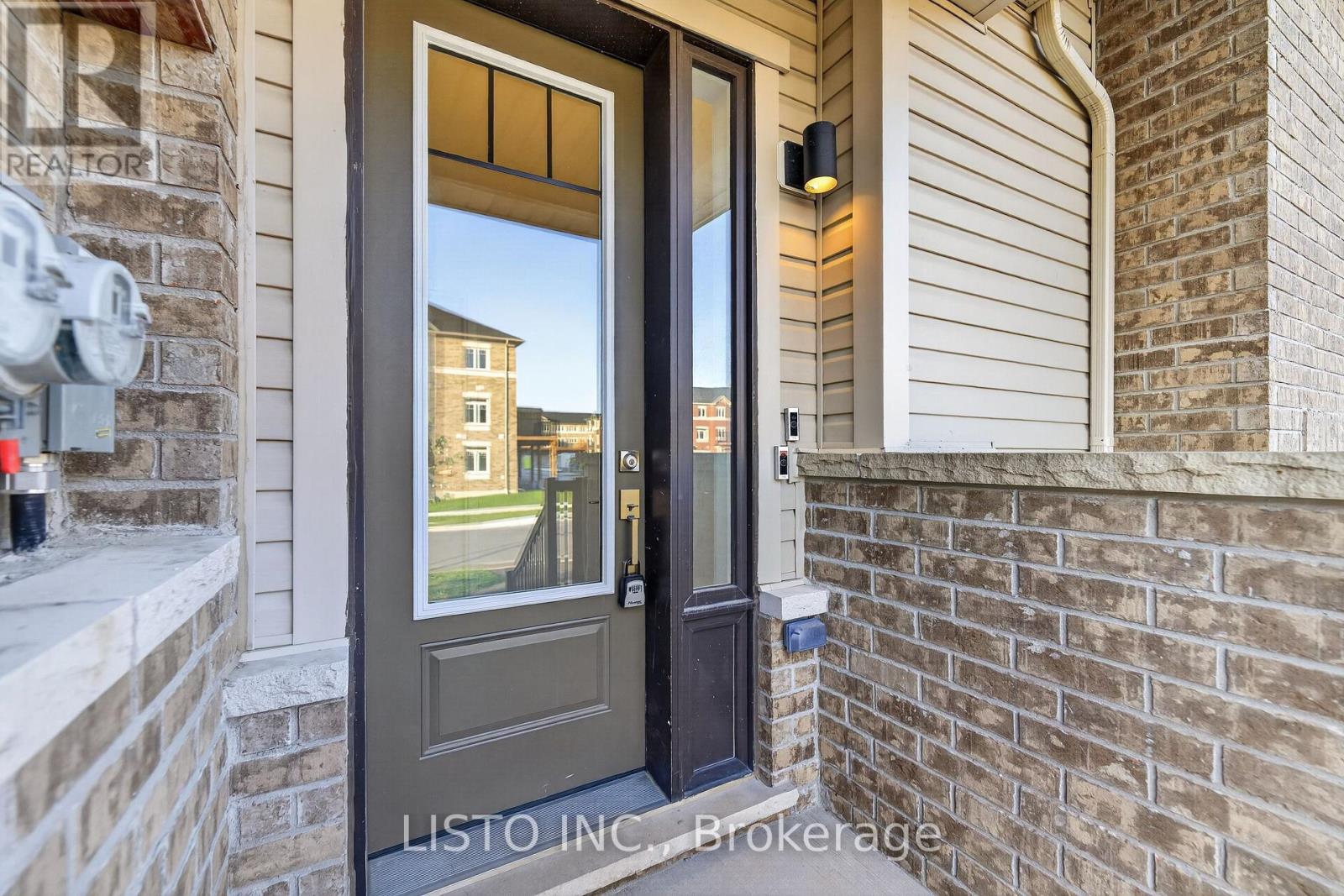106b - 106 Ziibi Way, Clarington, Ontario  L1B 0W5 - Photo 3 - E13611138