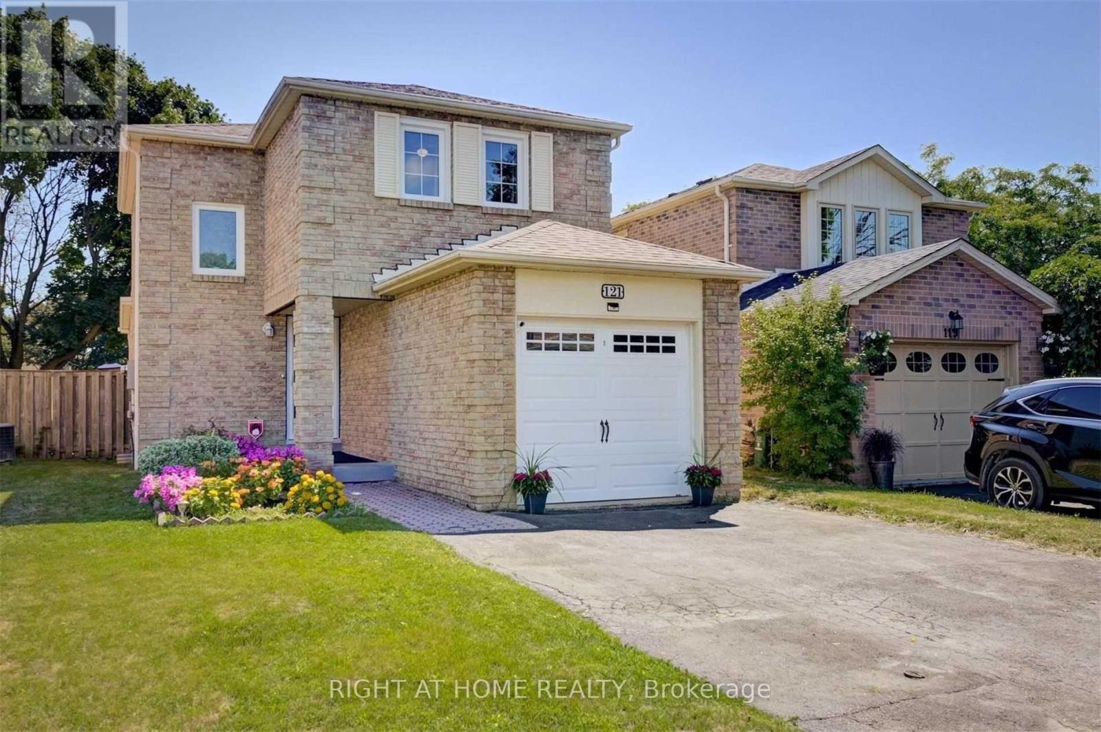 121 Radford Drive, Ajax, Ontario  L1T 2C3 - Photo 2 - E13611146