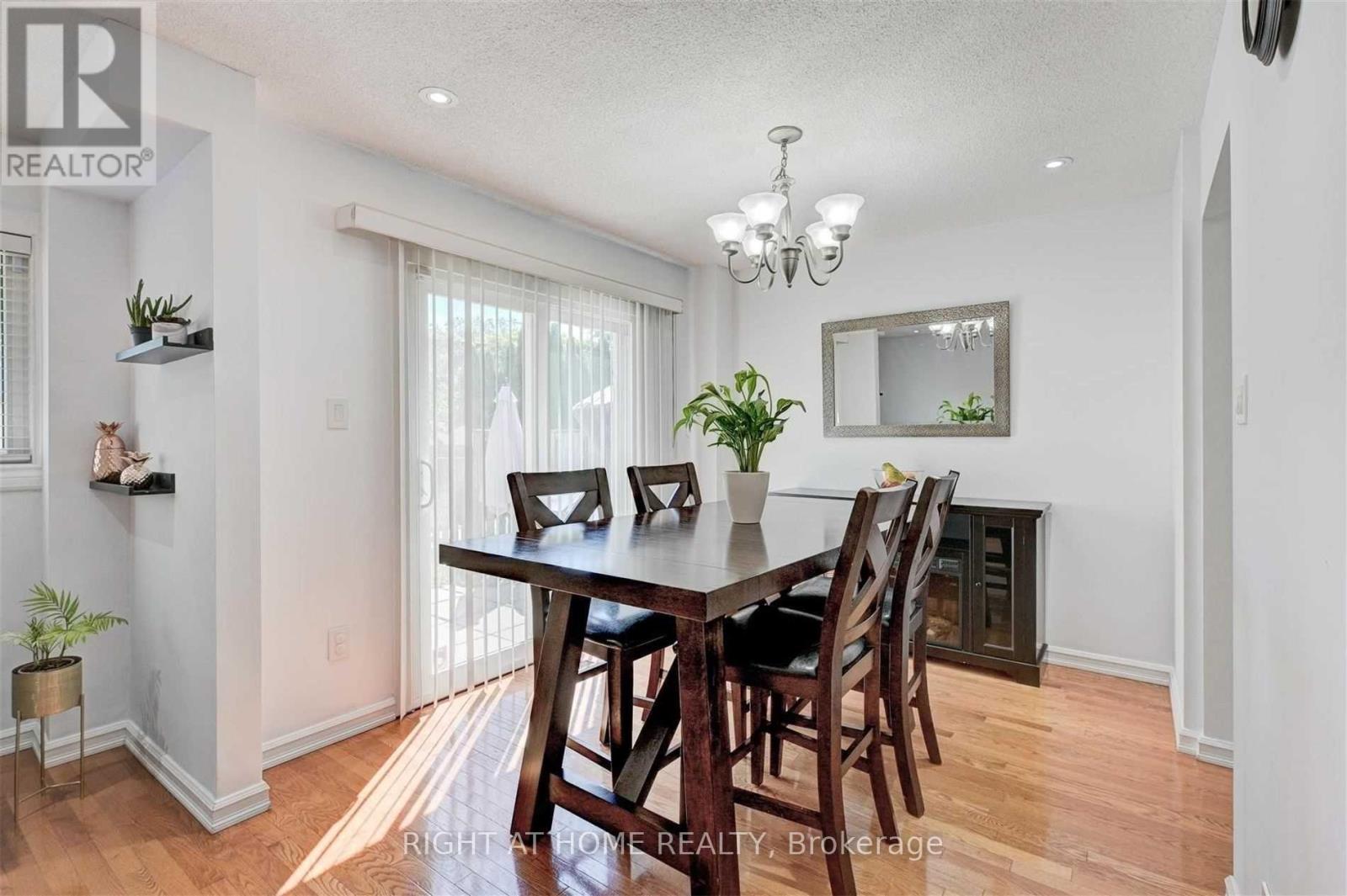 121 Radford Drive, Ajax, Ontario  L1T 2C3 - Photo 7 - E13611146