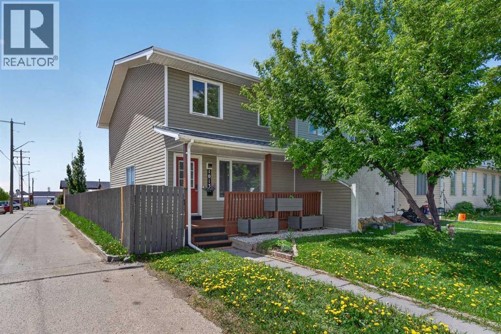 1013 Smith Avenue, Crossfield, Alberta  T0M 0S0 - Photo 2 - A2319435