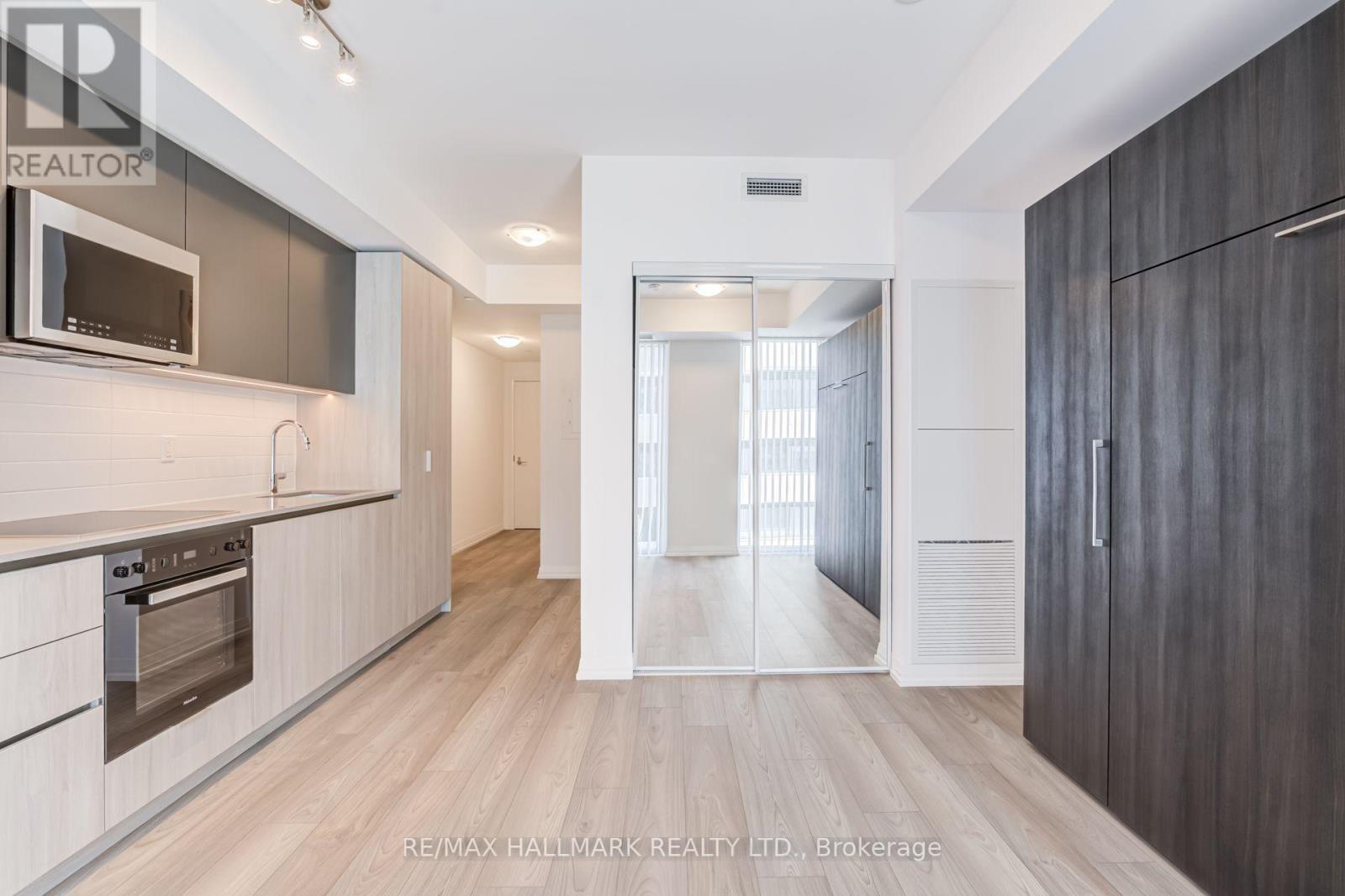 1701 - 400 King Street W, Toronto, Ontario  M5V 0X8 - Photo 18 - C13600034