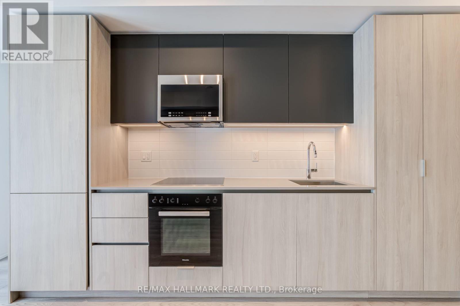 1701 - 400 King Street W, Toronto, Ontario  M5V 0X8 - Photo 12 - C13600034