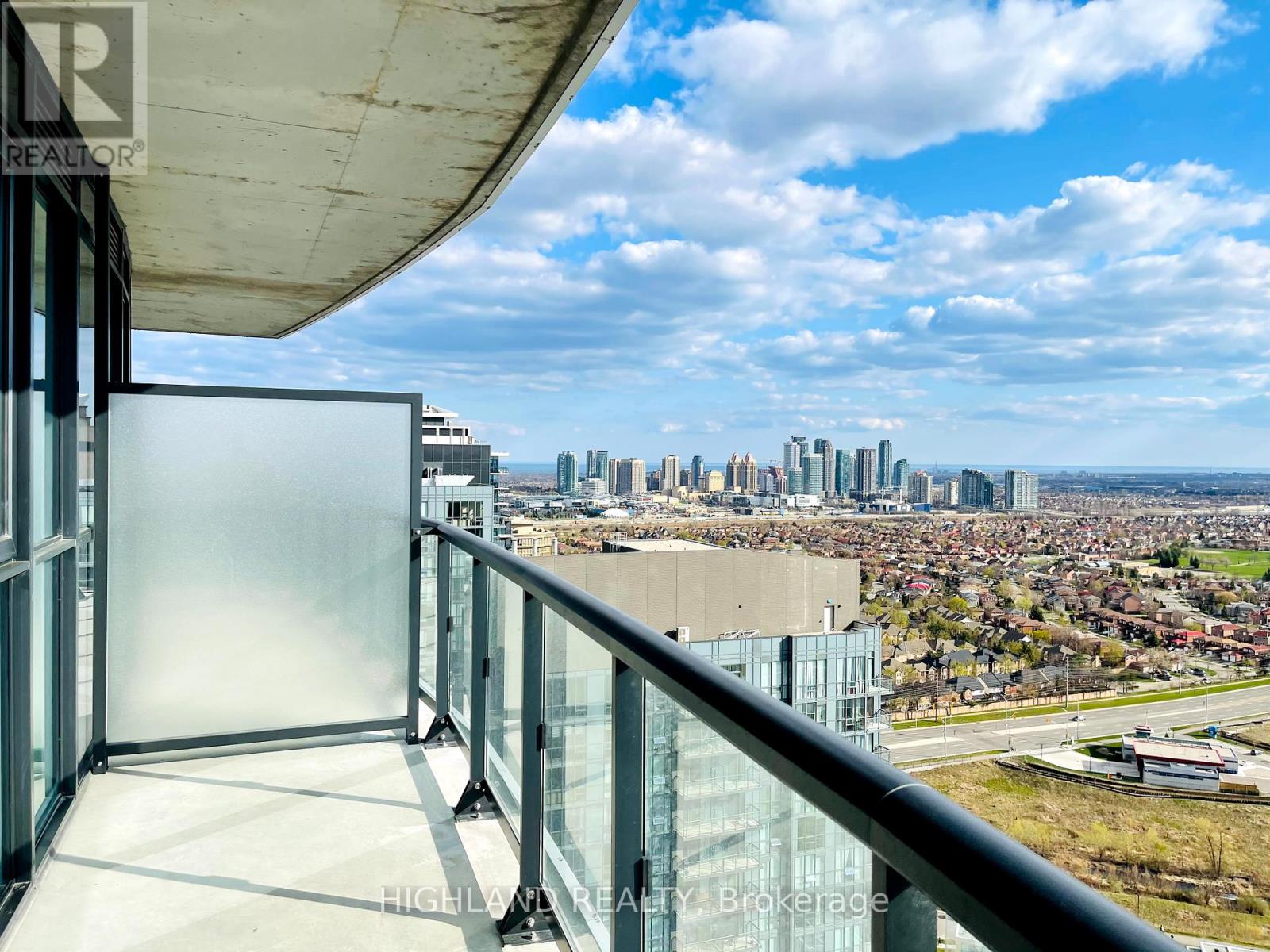 2716 - 35 WATERGARDEN DRIVE, Mississauga, Ontario