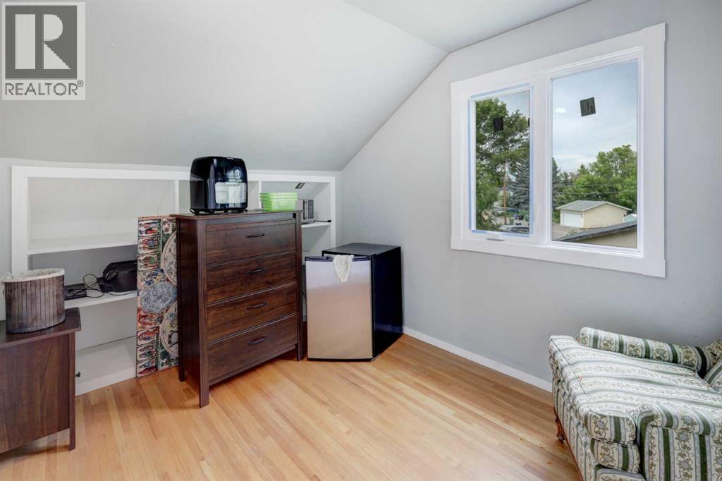 7624 34 Avenue NW, Calgary, Alberta  T3B 1N6 - Photo 19 - A2328715