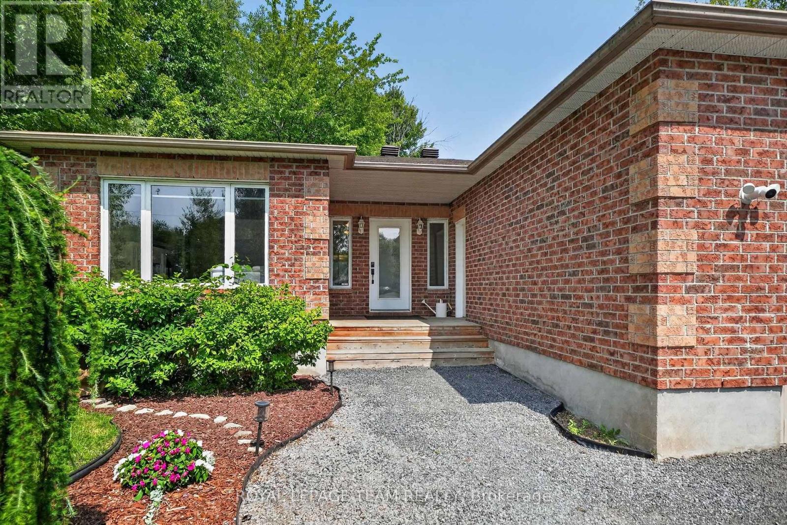 76 Manitou Street, The Nation, Ontario  K0A 1W0 - Photo 4 - X13611158