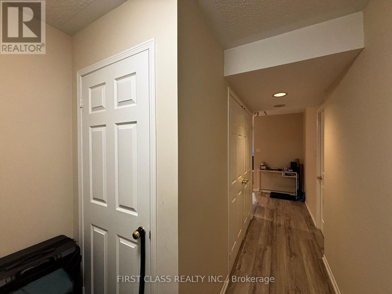 1001 - 887 Bay Street, Toronto, Ontario  M5S 3K4 - Photo 11 - C13611178