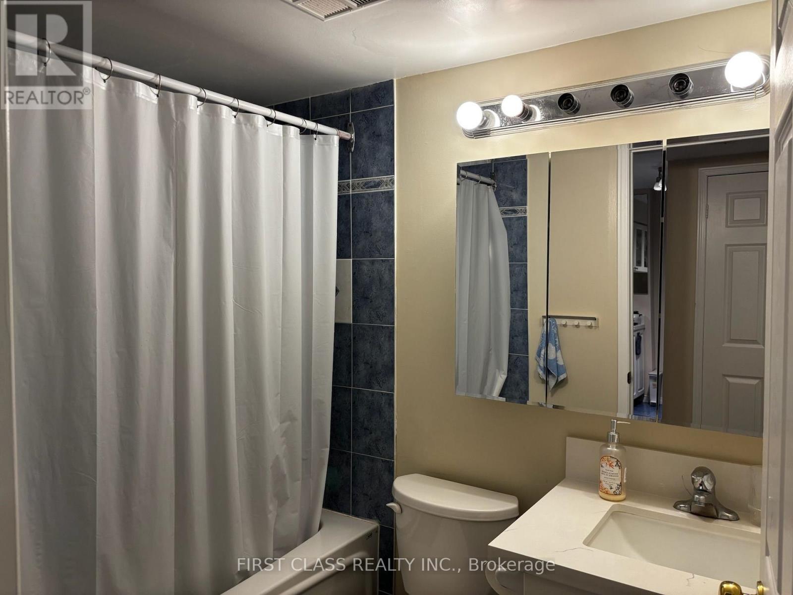 1001 - 887 Bay Street, Toronto, Ontario  M5S 3K4 - Photo 13 - C13611178