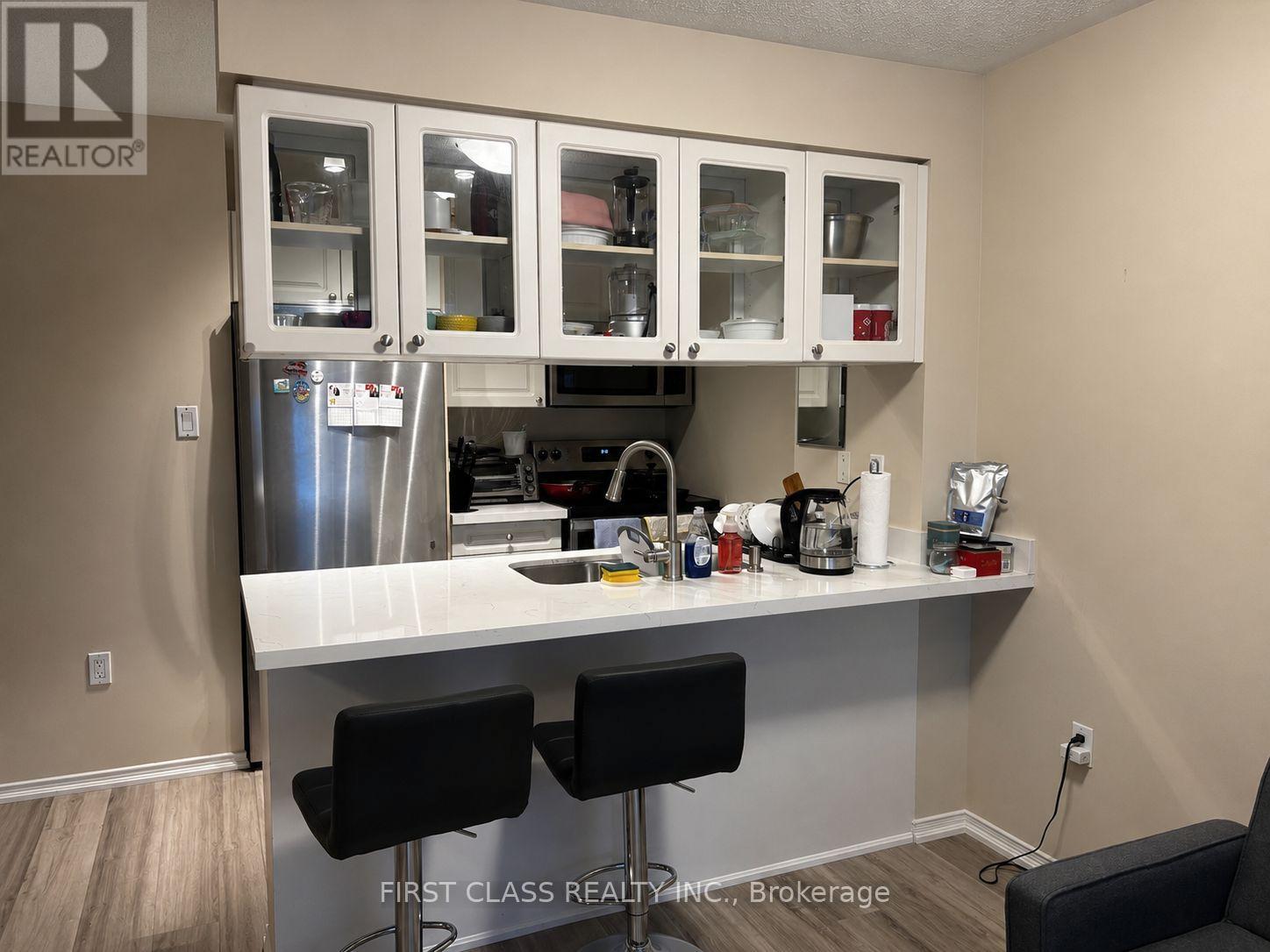 1001 - 887 Bay Street, Toronto, Ontario  M5S 3K4 - Photo 5 - C13611178