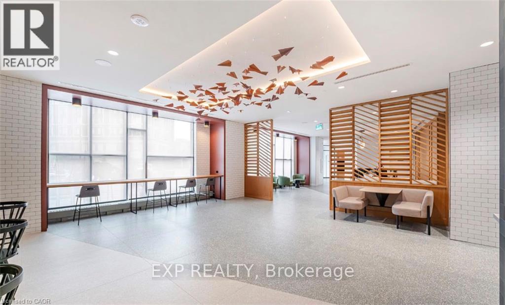 716 - 2495 W Eglinton Avenue W Avenue, Mississauga, Ontario  L5M 2T2 - Photo 4 - W13611164