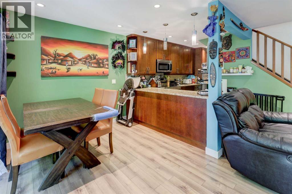 7622 34 Avenue Nw, Calgary, Alberta  T3B 1N6 - Photo 6 - A2328714