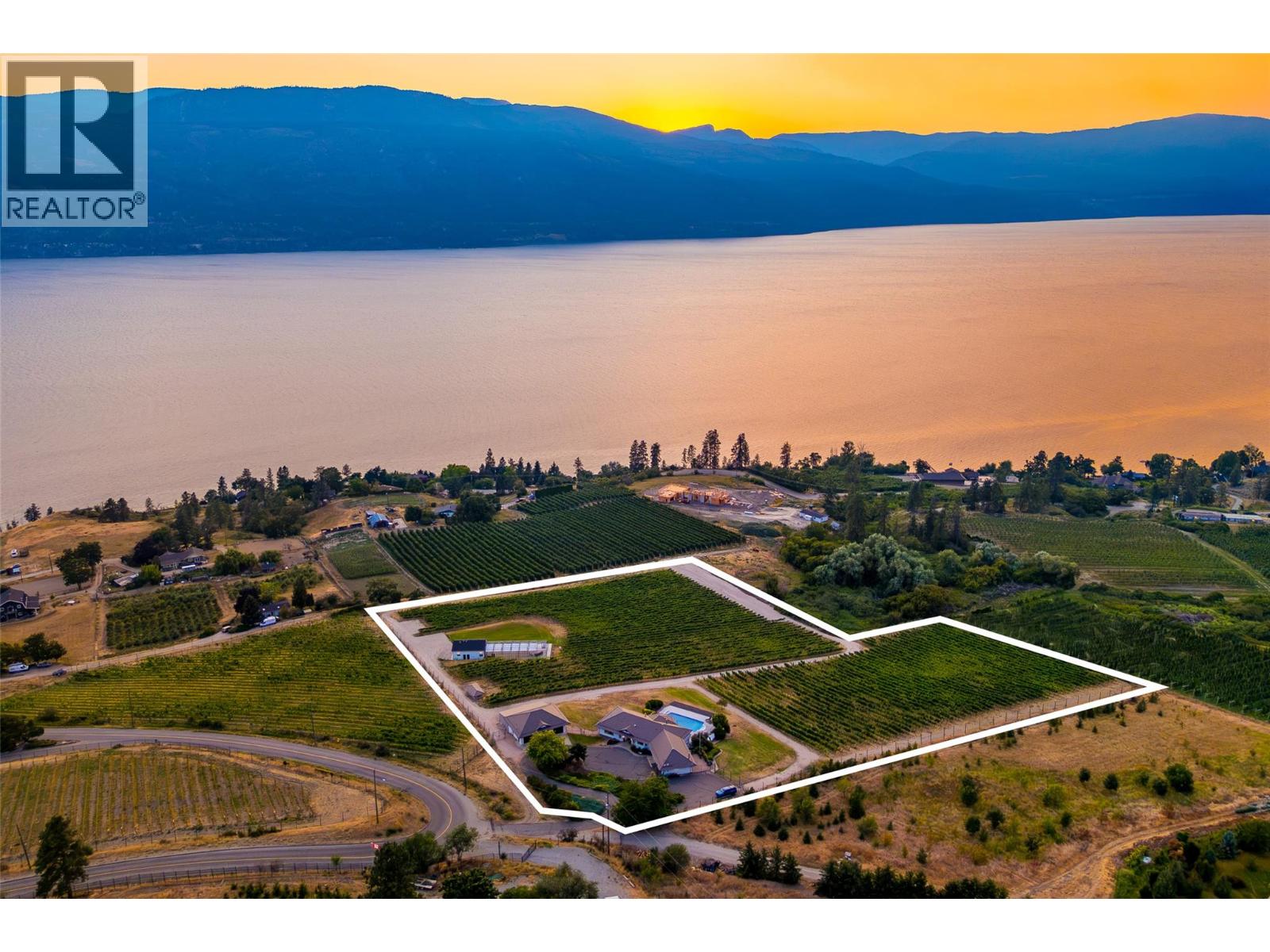 1090 Camp Road, Lake Country, British Columbia  V4V 2H4 - Photo 3 - 10395151