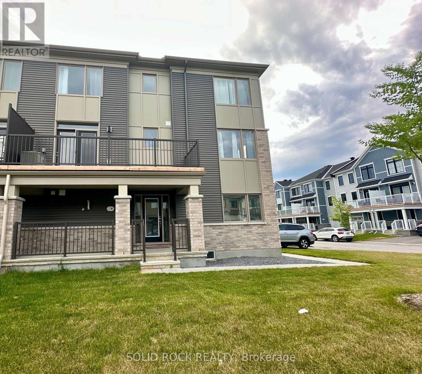 21 Stitch Mews Street, Ottawa, Ontario  K0A 2Z0 - Photo 2 - X13611182
