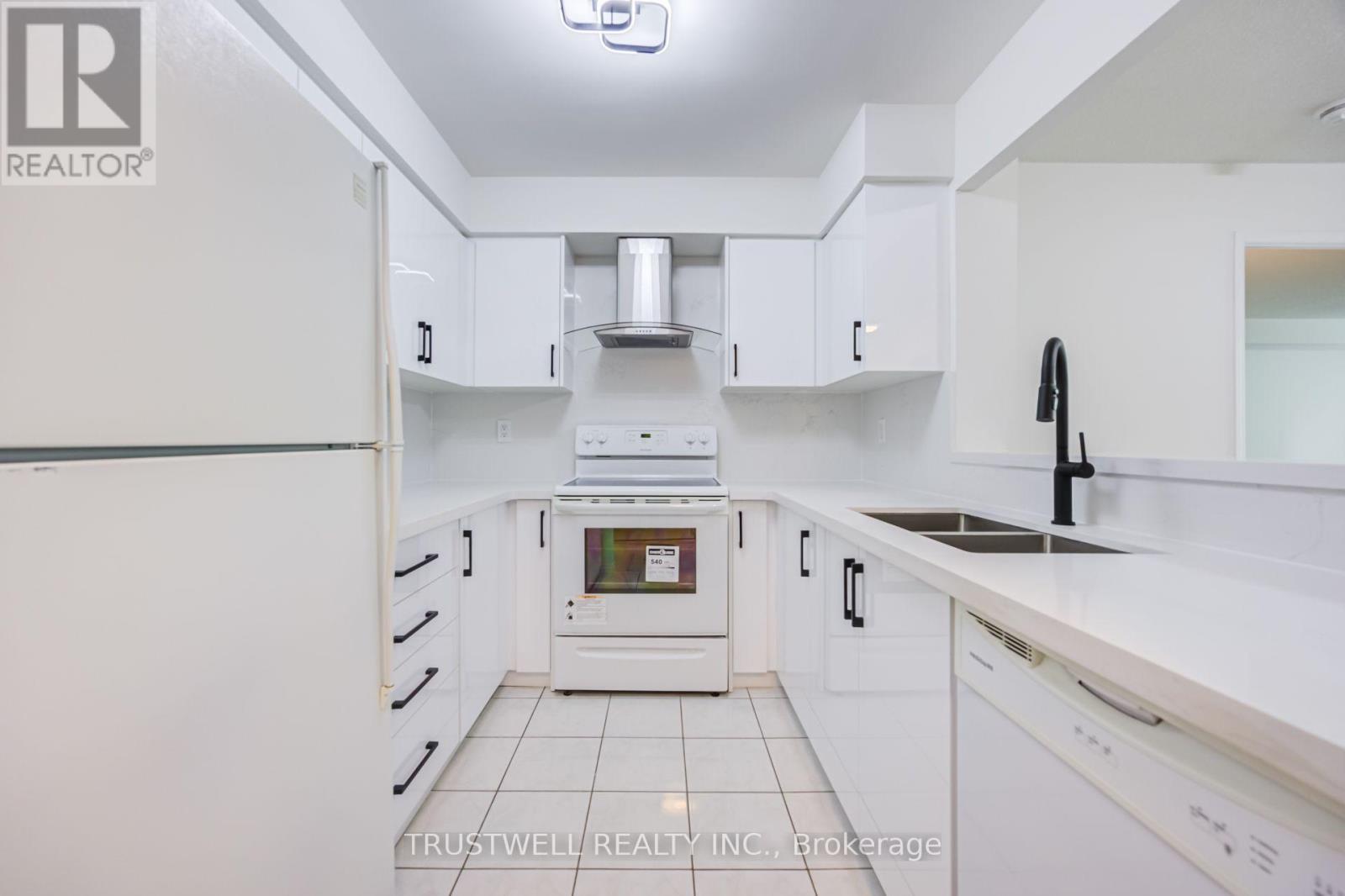 401 - 39 Pemberton Avenue, Toronto, Ontario  M2M 4L6 - Photo 7 - C13611222