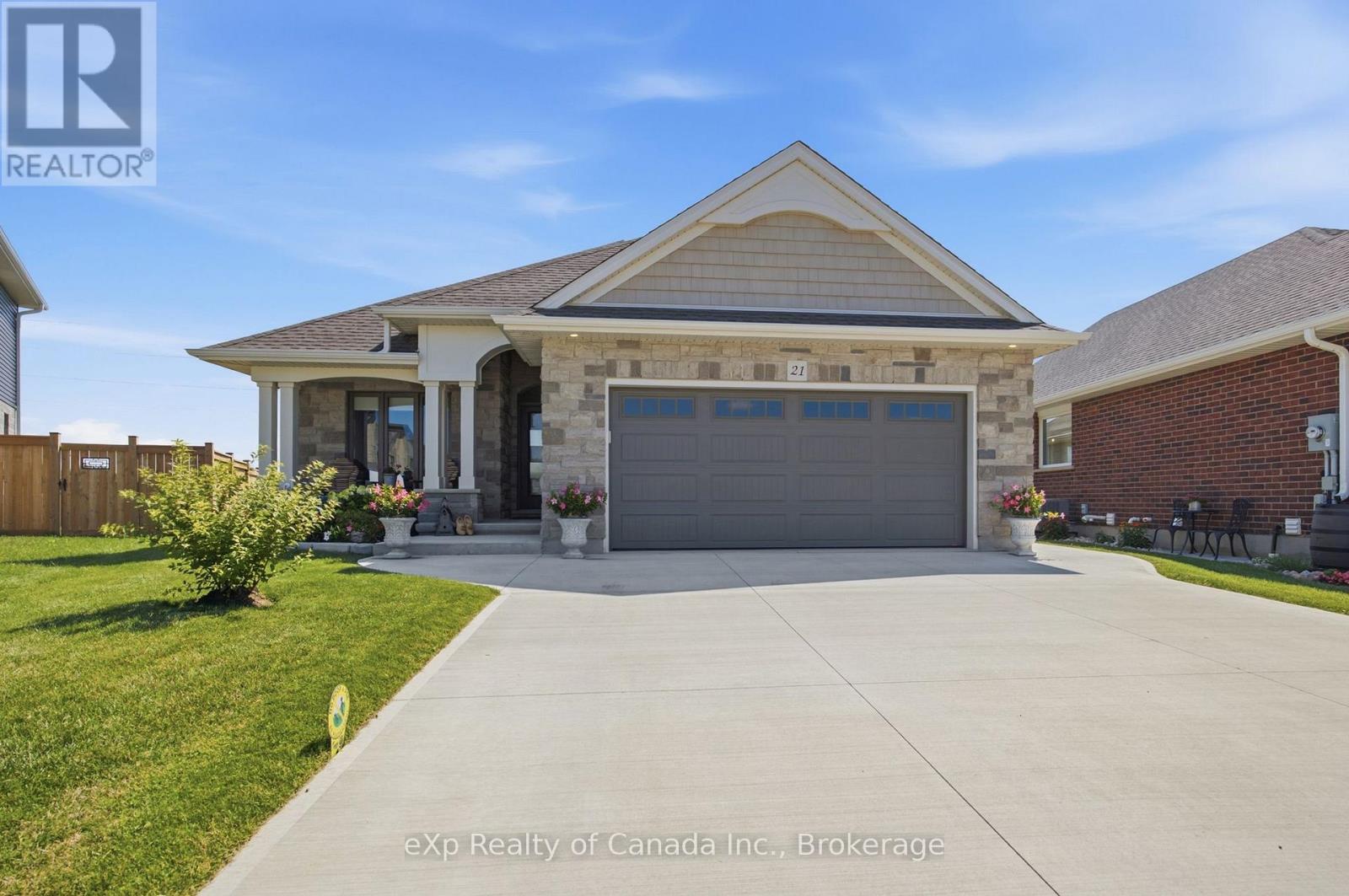 21 EVYLEAN COURT, St. Thomas, Ontario