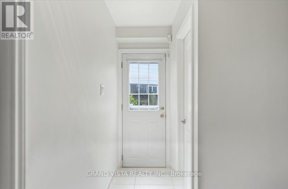 269 Timberbank Boulevard, Toronto, Ontario  M1W 2G9 - Photo 26 - E13611228