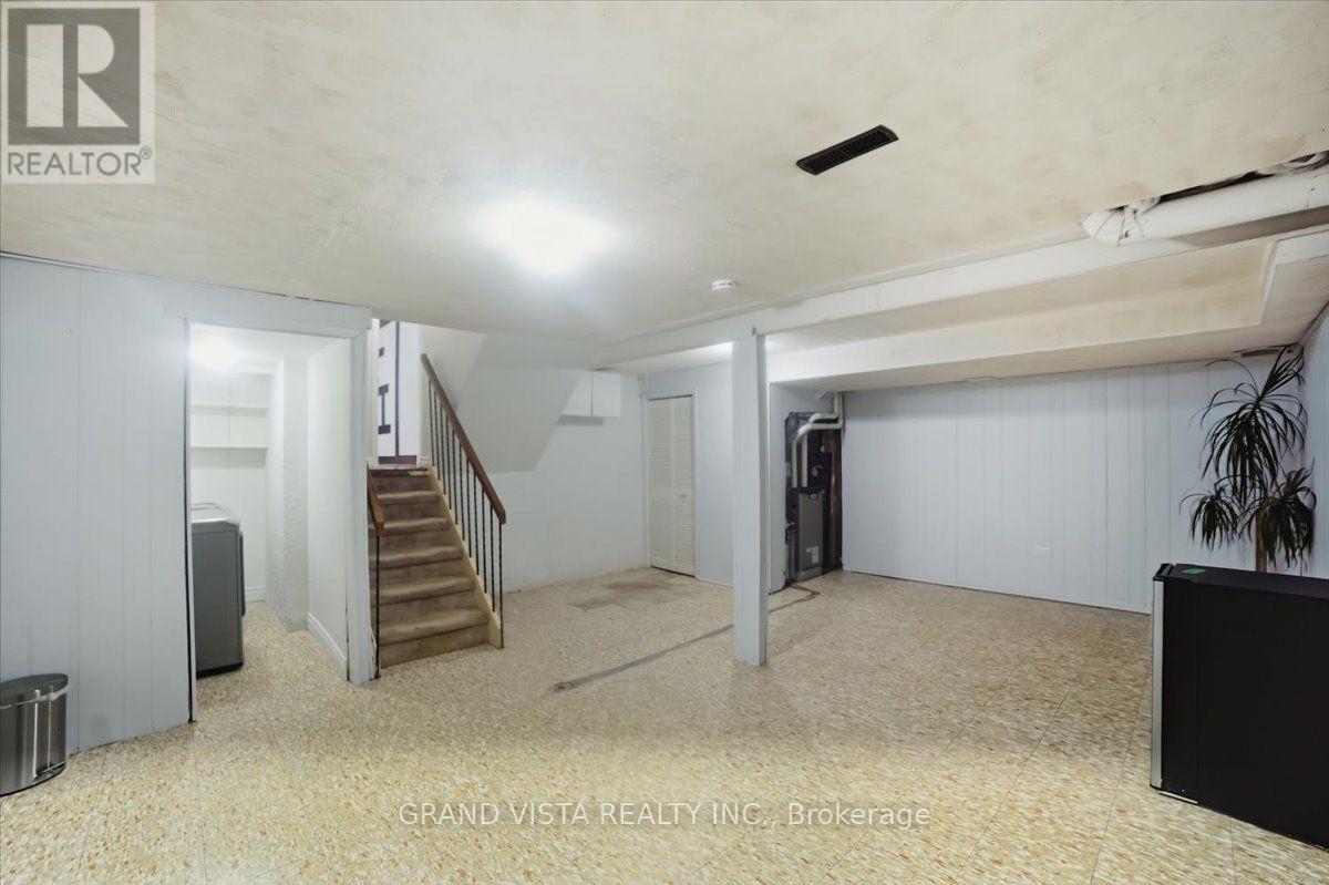 269 Timberbank Boulevard, Toronto, Ontario  M1W 2G9 - Photo 30 - E13611228