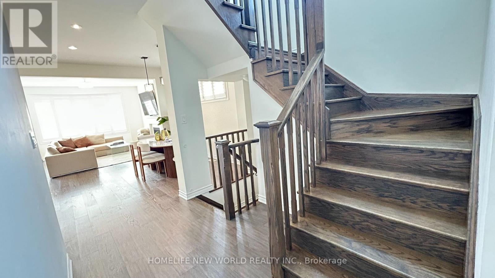 46 Major Crescent, Aurora, Ontario  L4G 0X5 - Photo 19 - N13611190