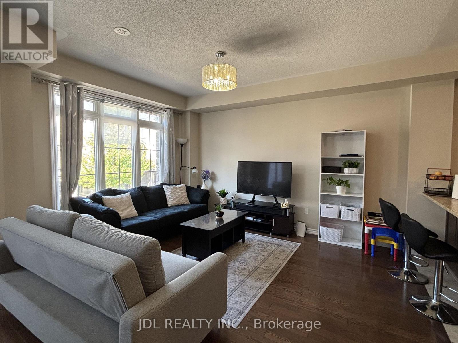 33 - 2435 Greenwich Drive, Oakville, Ontario  L6M 0S4 - Photo 2 - W13611194