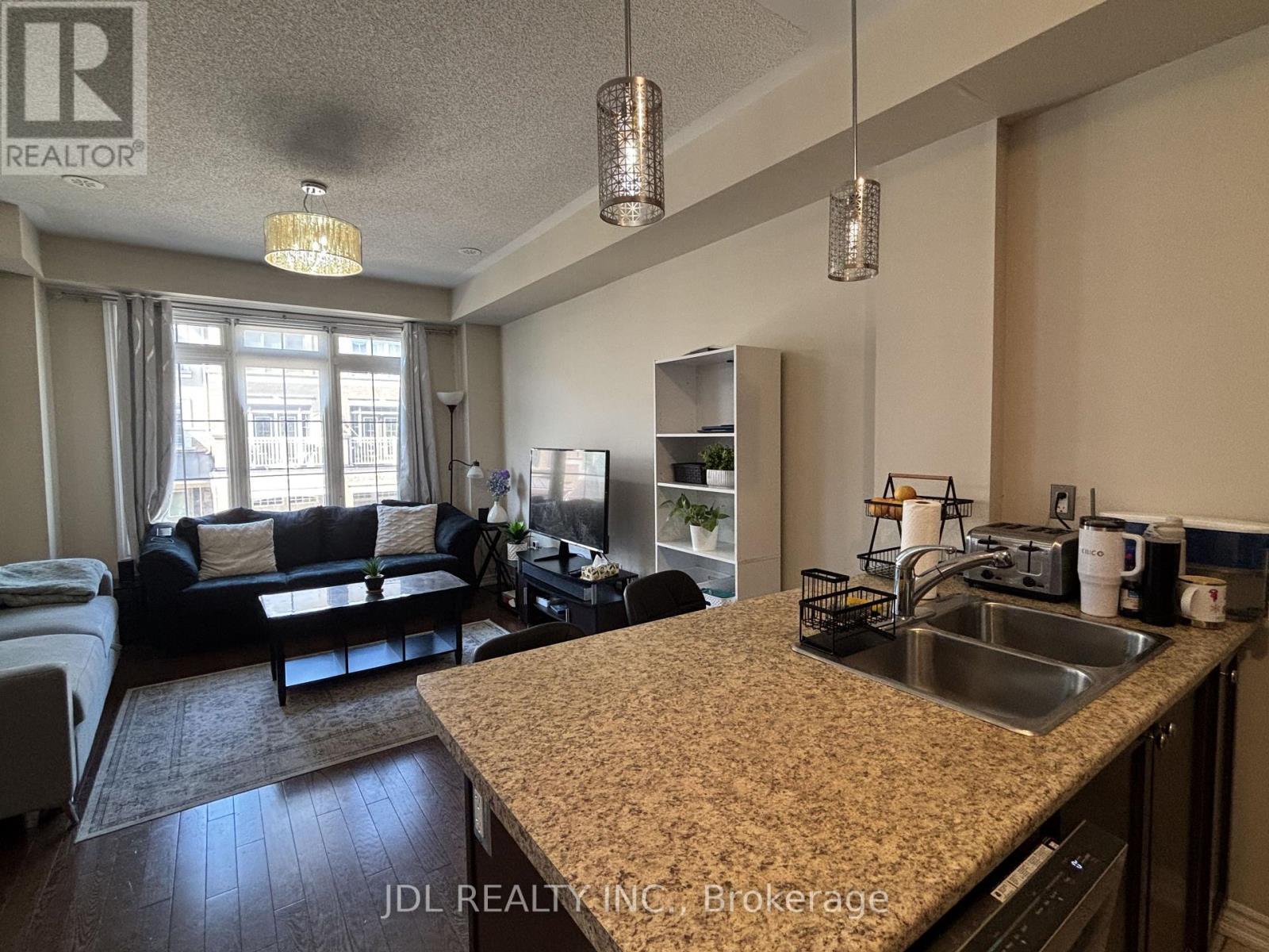 33 - 2435 Greenwich Drive, Oakville, Ontario  L6M 0S4 - Photo 4 - W13611194