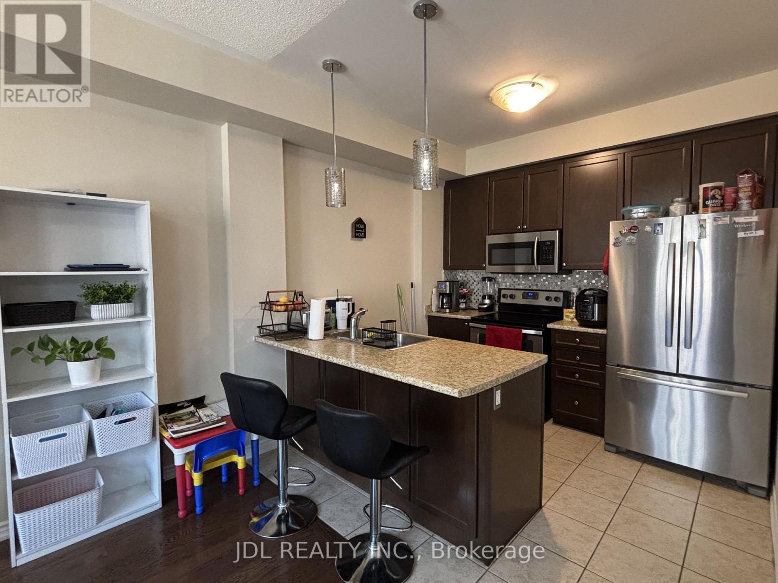 33 - 2435 Greenwich Drive, Oakville, Ontario  L6M 0S4 - Photo 8 - W13611194